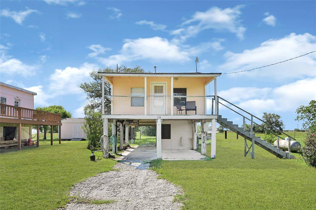 Anahuac, TX 77514,116 Linda ST