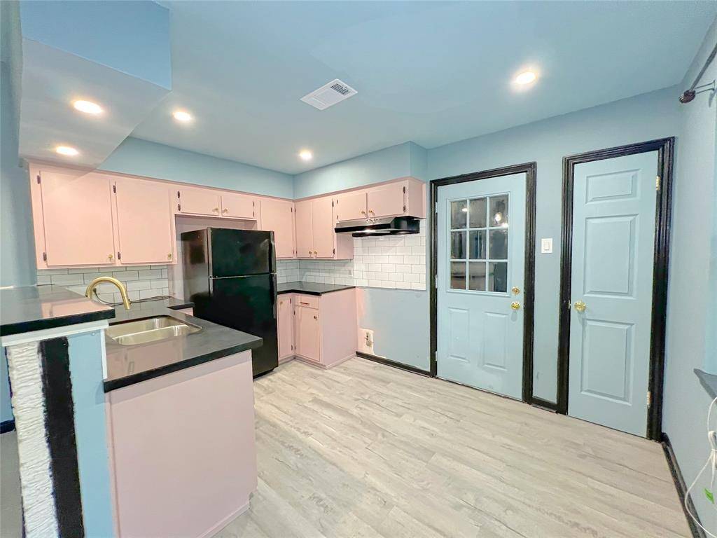 Houston, TX 77045,3802 Simsbrook DR