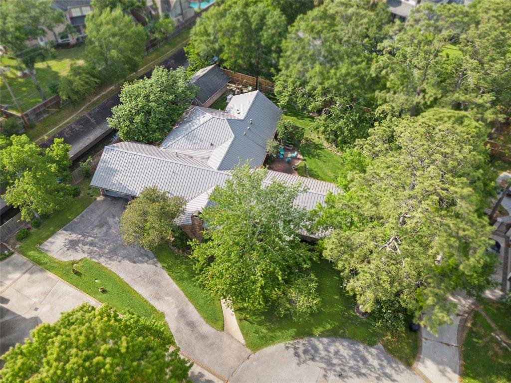 Bunker Hill Village, TX 77024,12022 Surrey LN