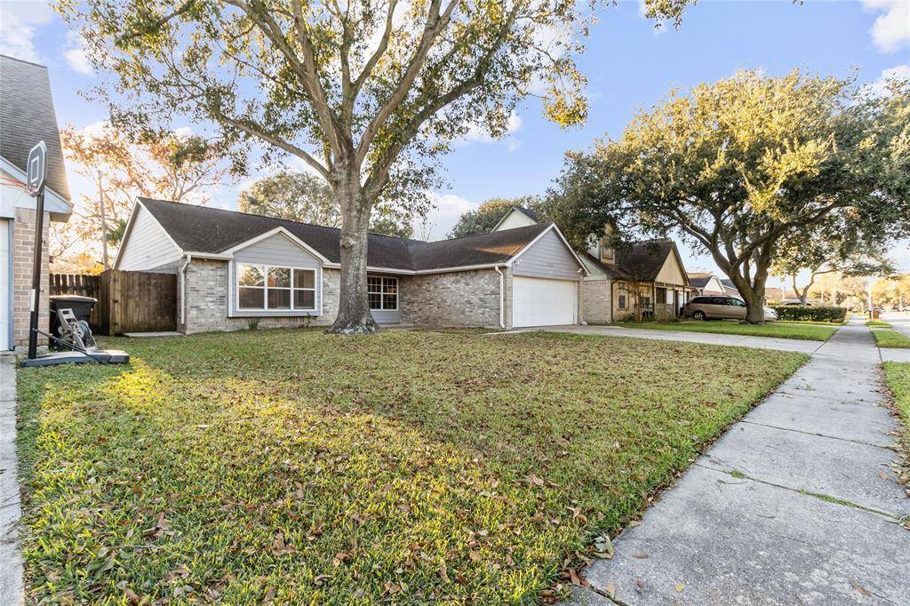 Friendswood, TX 77546,16818 Man O War LN