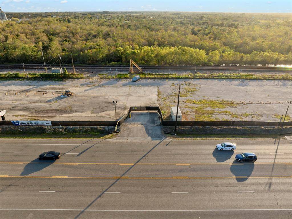 Alvin, TX 77511,18501 Tx-6