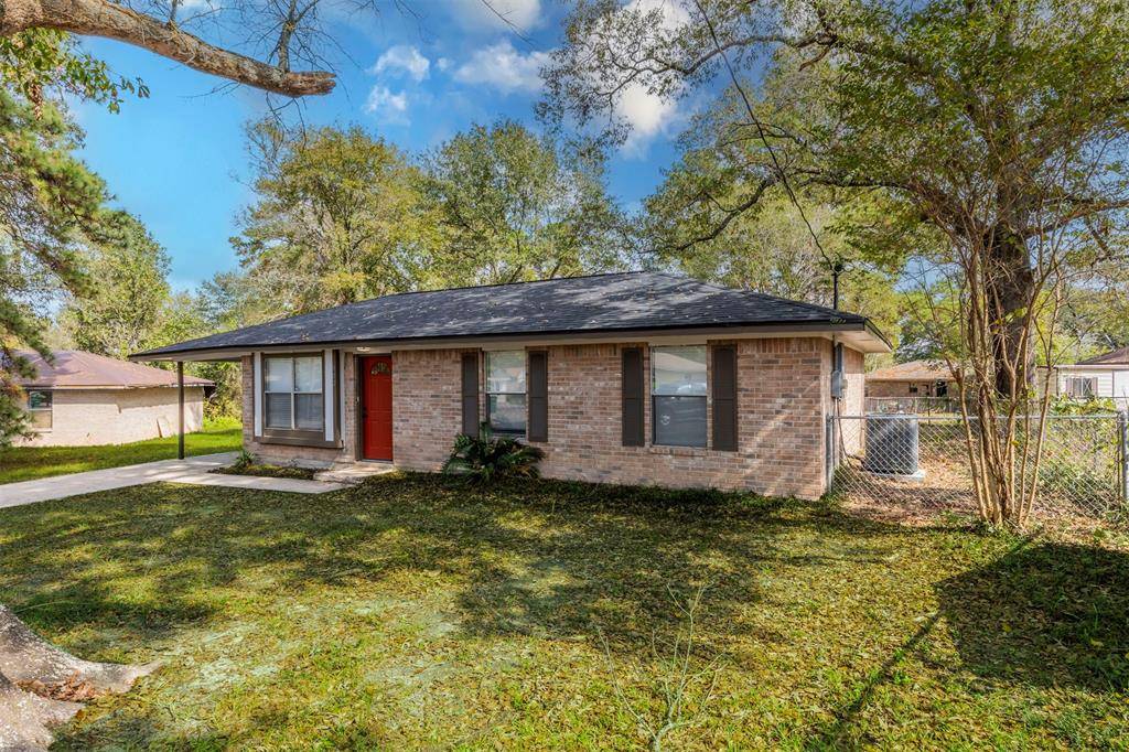 Willis, TX 77378,102 Libby CIR E