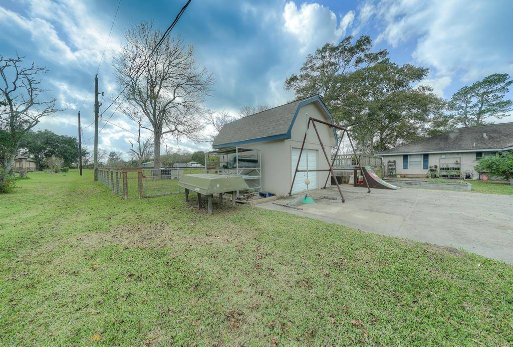 Rosharon, TX 77583,16401 1st ST