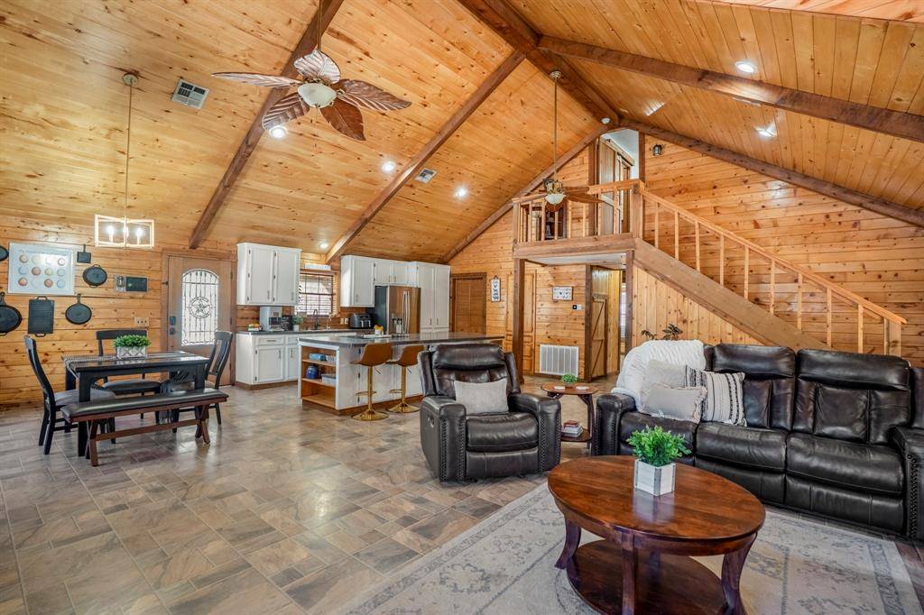 Weimar, TX 78962,1760 County Road 215
