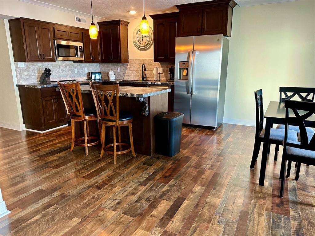 Port Arthur, TX 77640,560 Pleasure Island BLVD #210-211
