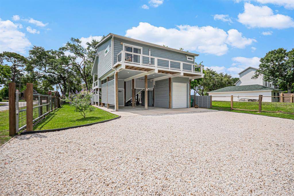 Seabrook, TX 77586,817 Bryan AVE