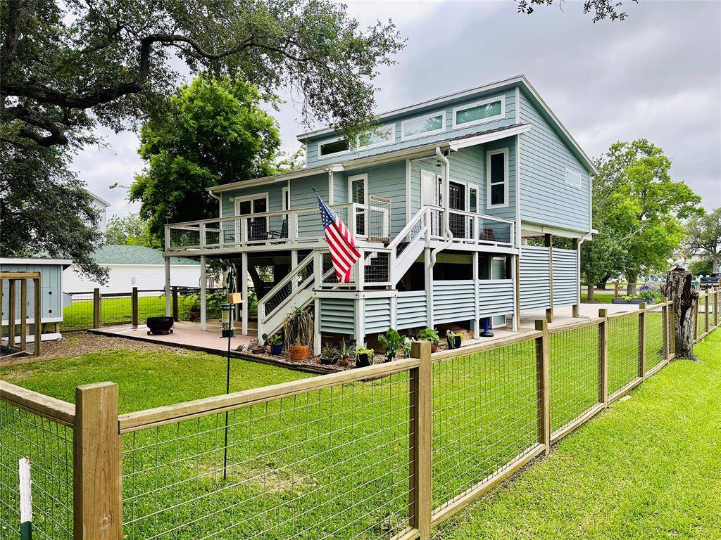 Seabrook, TX 77586,817 Bryan AVE