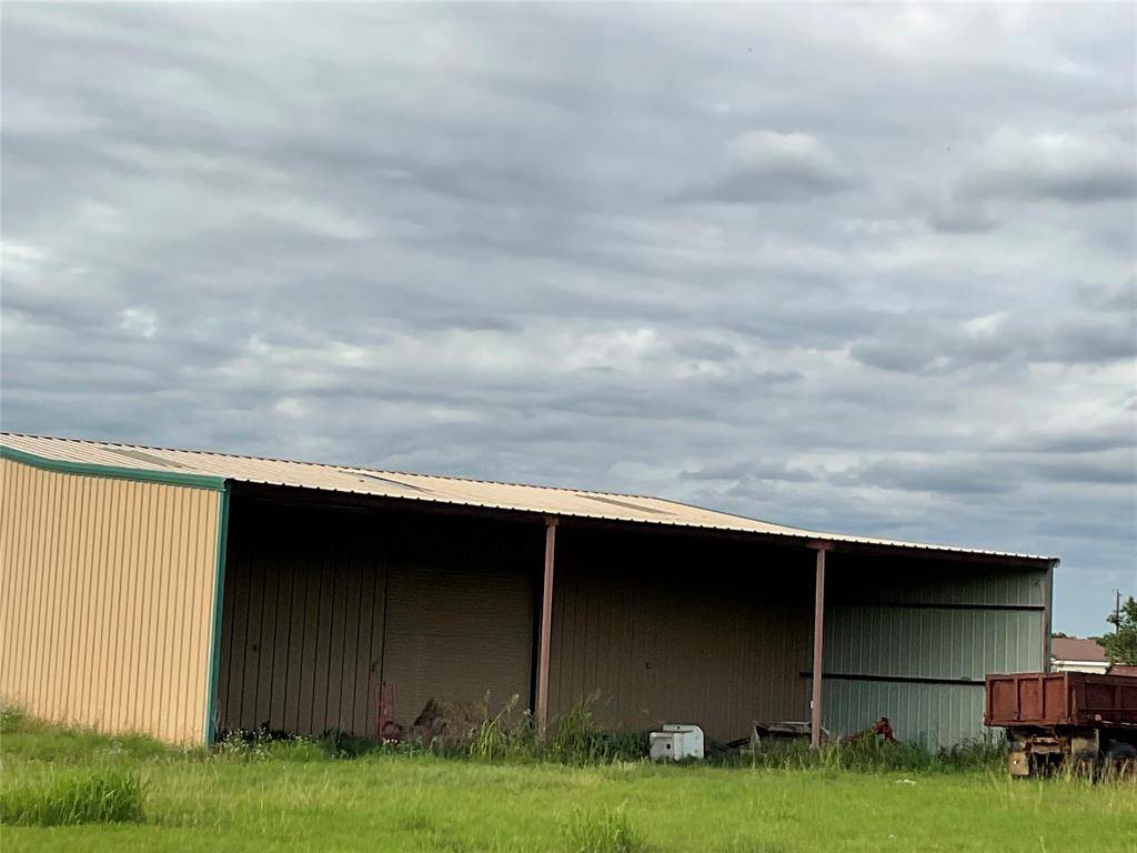 Hallettsville, TX 77964,383 County Road 233