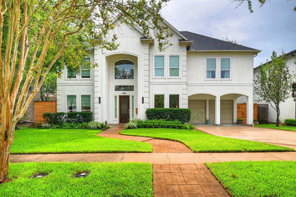 Bellaire, TX 77401,4615 Pin Oak LN