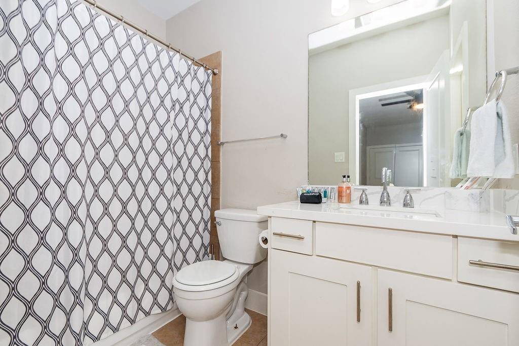 Houston, TX 77007,1205 Detering ST