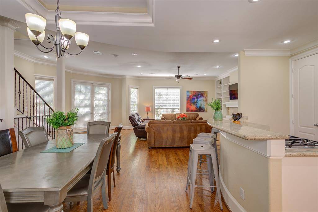 Houston, TX 77007,105 Detering ST