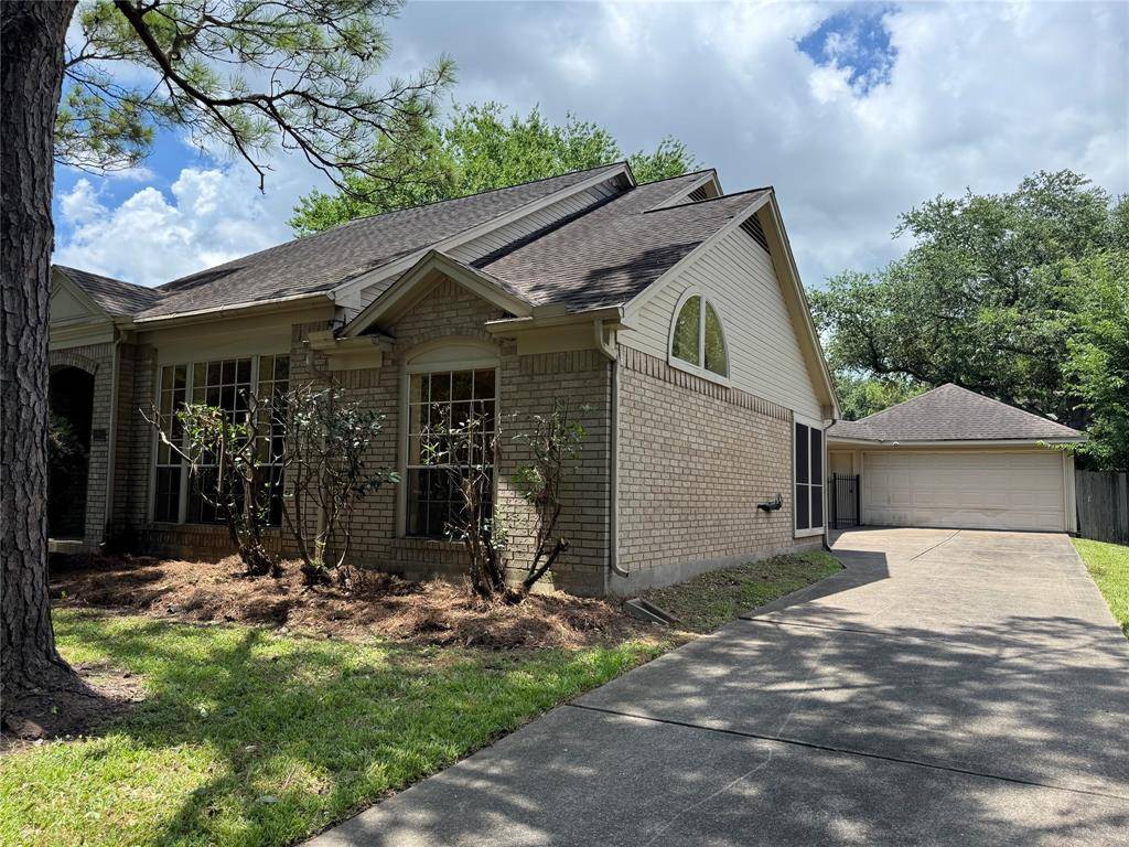 League City, TX 77573,1905 Sandy Schoals DR