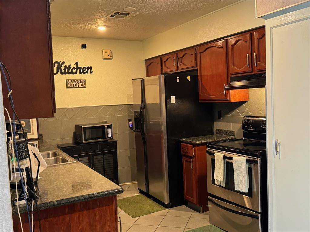 Houston, TX 77053,5211 Court RD