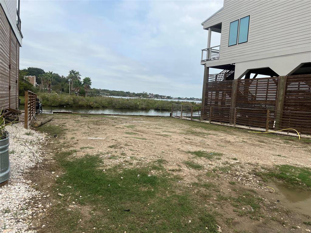 Seabrook, TX 77586,15 Cmdr Runco LN