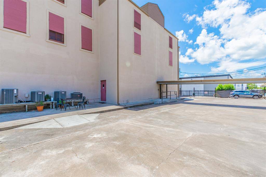 Texas City, TX 77590,801 6th ST N #202