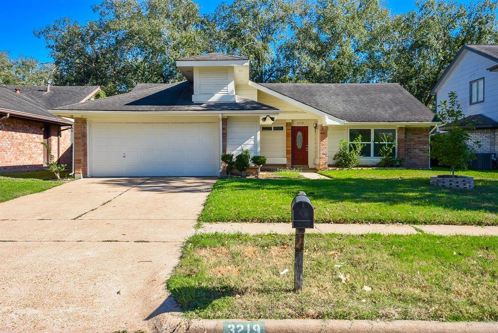 Sugar Land, TX 77478,3219 The Highlands DR