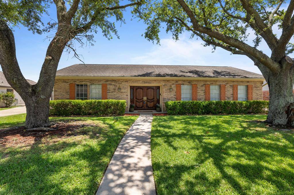 Pasadena, TX 77504,3906 Ecuador DR