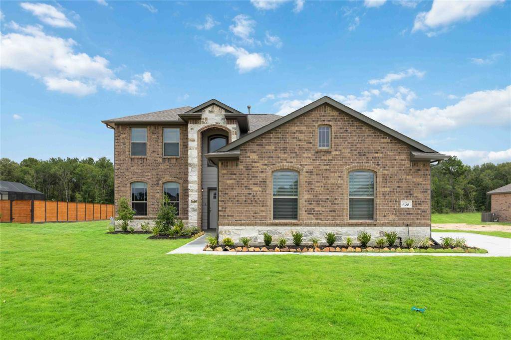 Cleveland, TX 77327,600 Barton Place DR
