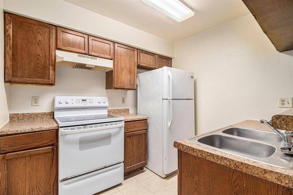 Houston, TX 77063,8201 Richmond AVE #11