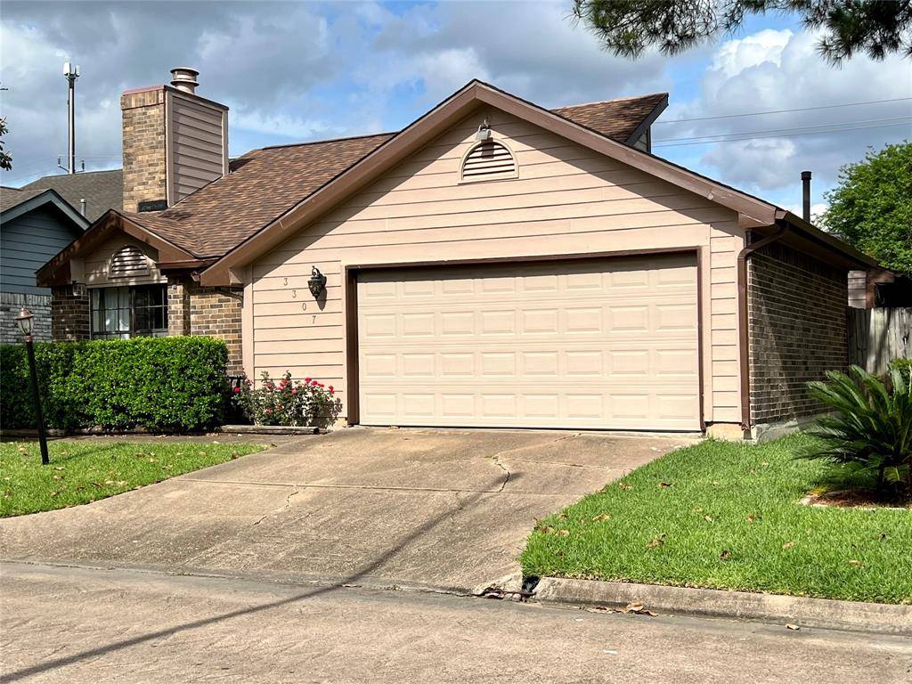 Houston, TX 77082,3307 Meadway DR