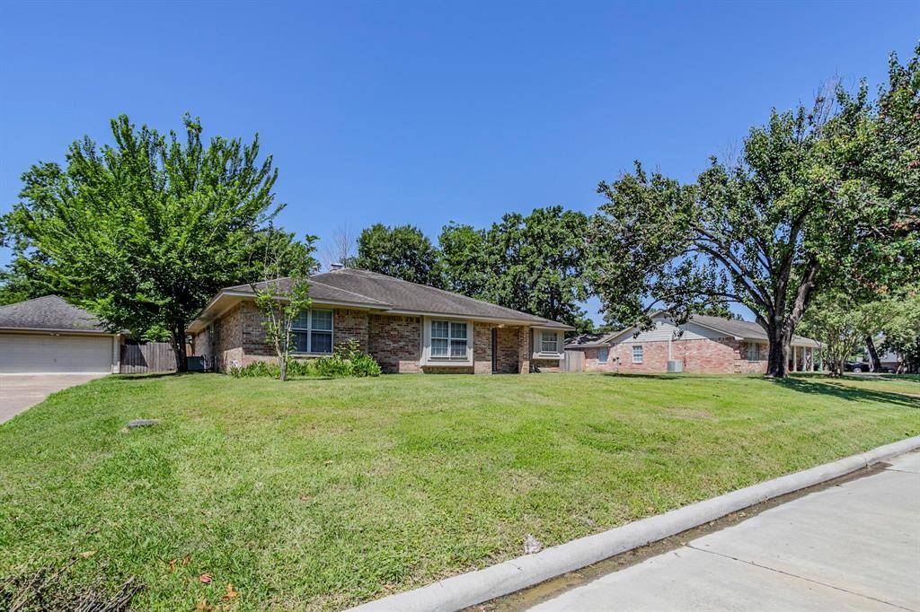 Houston, TX 77070,8015 Durklyn LN
