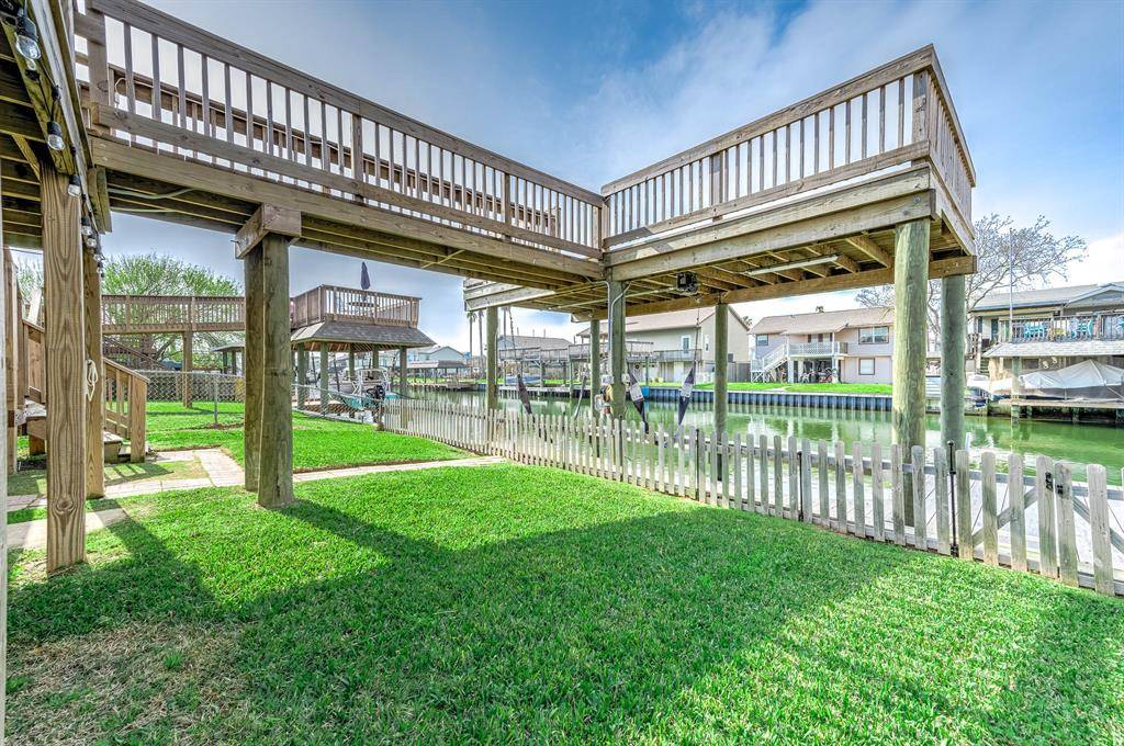 Bayou Vista, TX 77563,169 Barracuda ST