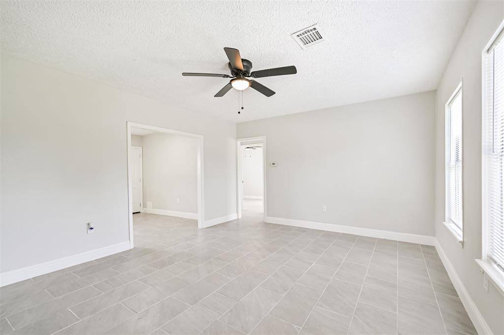 Houston, TX 77033,5007 Northridge DR