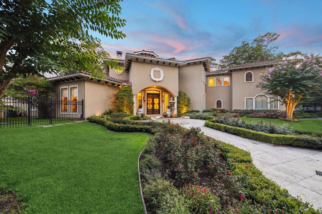 Houston, TX 77024,11607 Barazi Oaks CT