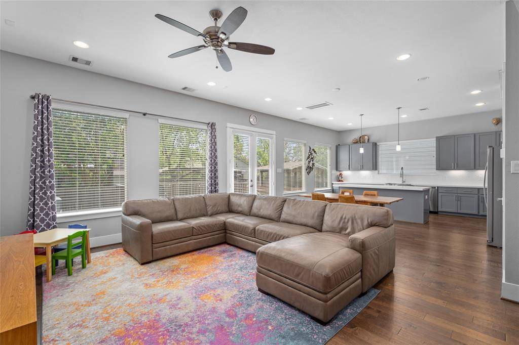 Houston, TX 77091,427 Yale Oaks LN