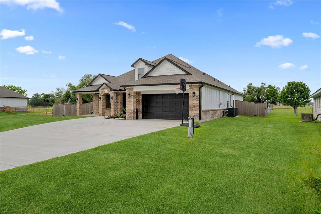 Angleton, TX 77515,1420 Palomino TRL