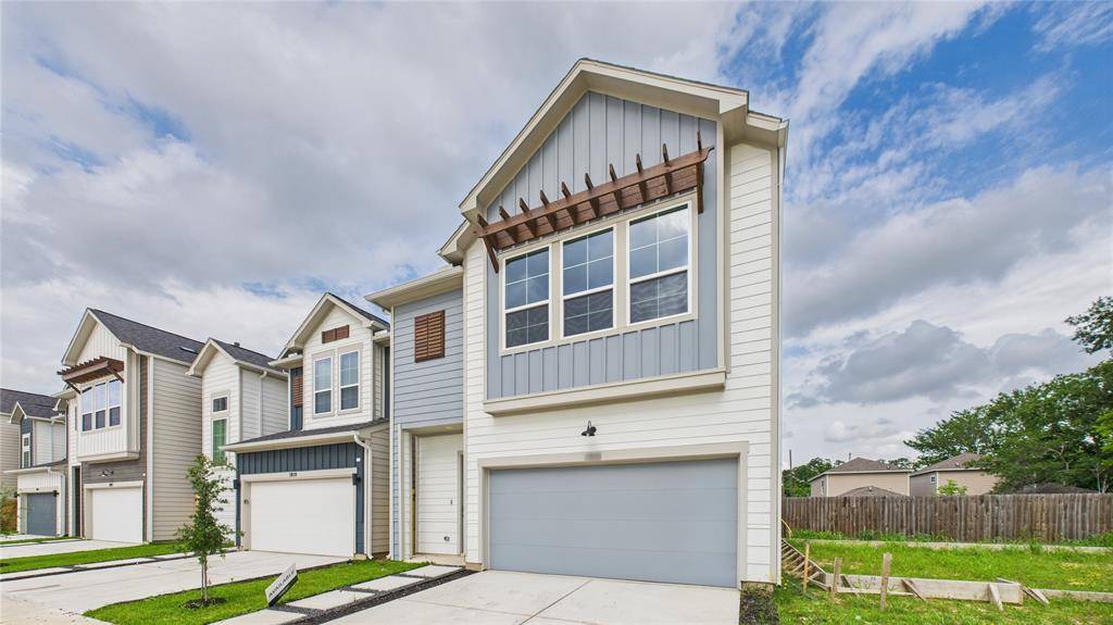 Houston, TX 77091,5808 Highland Sky LN