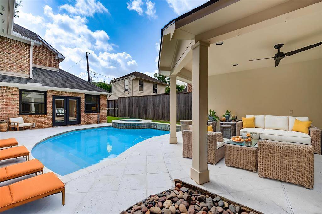 Bellaire, TX 77401,816 Holton ST