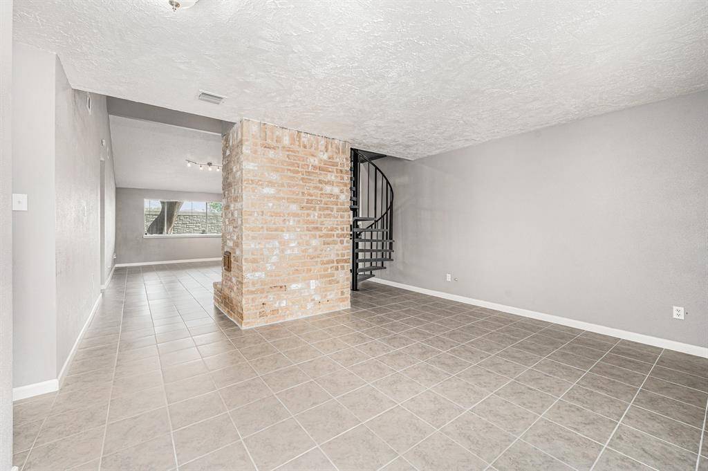 Houston, TX 77083,15826 Alta Mesa DR
