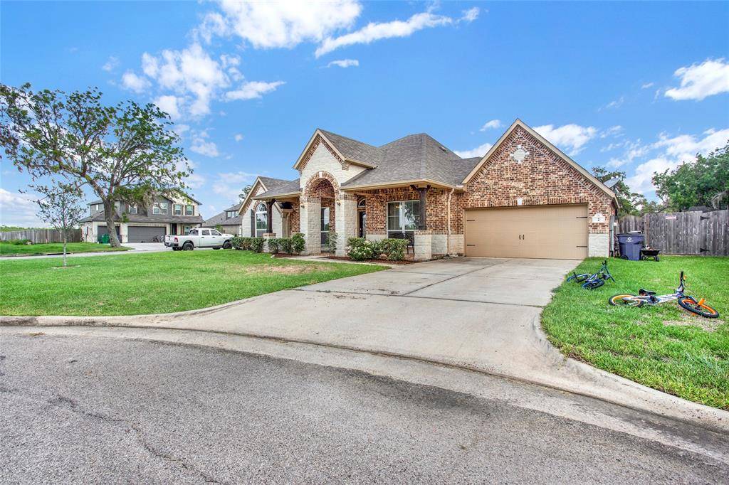 West Columbia, TX 77486,2 Cypress Point LN