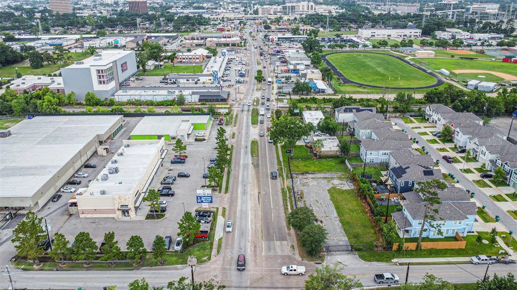 Houston, TX 77018,3527 Ella BLVD