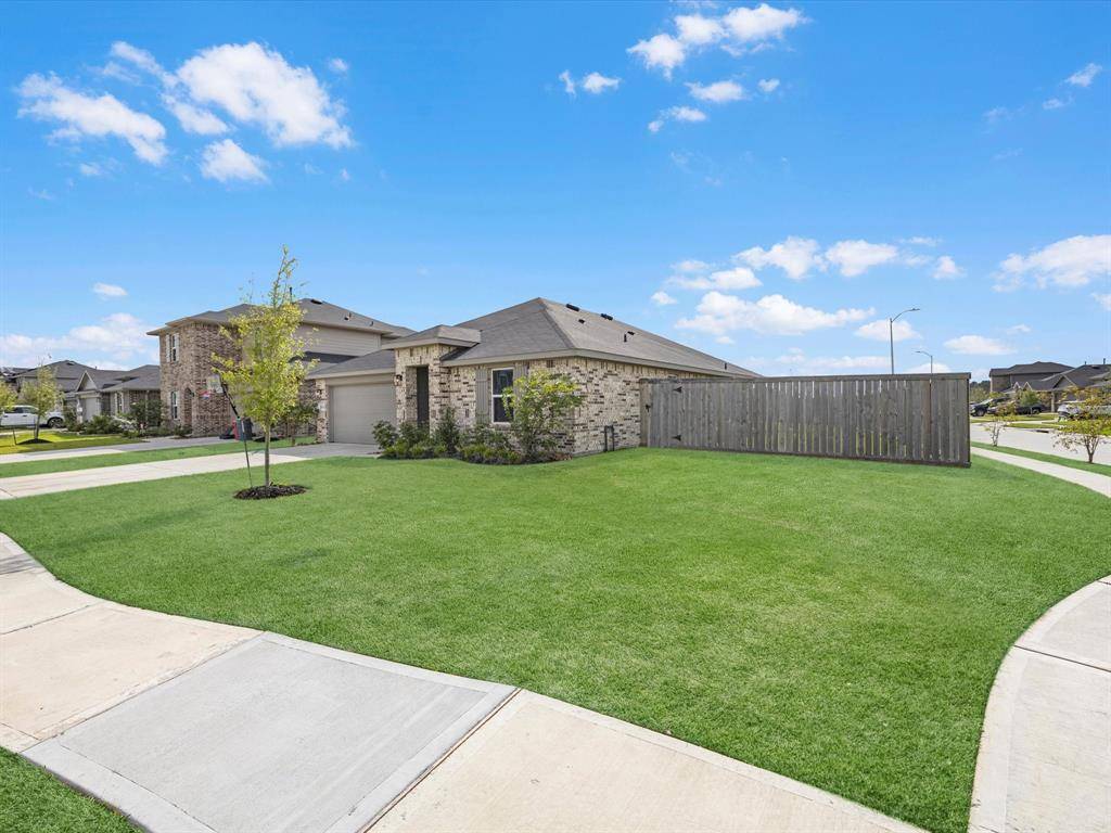 Crosby, TX 77532,17831 Sommerset Falls LN
