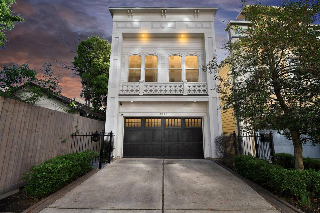 Houston, TX 77008,1434 Dorothy ST
