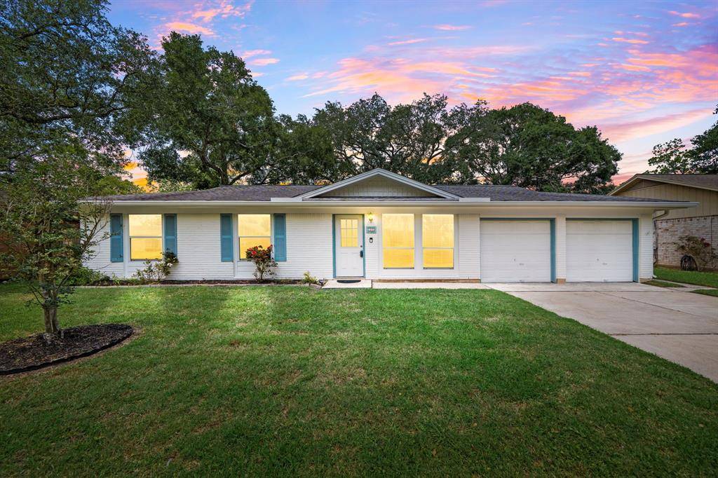 Seabrook, TX 77586,1102 W Flamingo DR