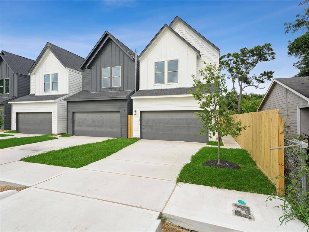 Houston, TX 77088,7420 Maxroy Street