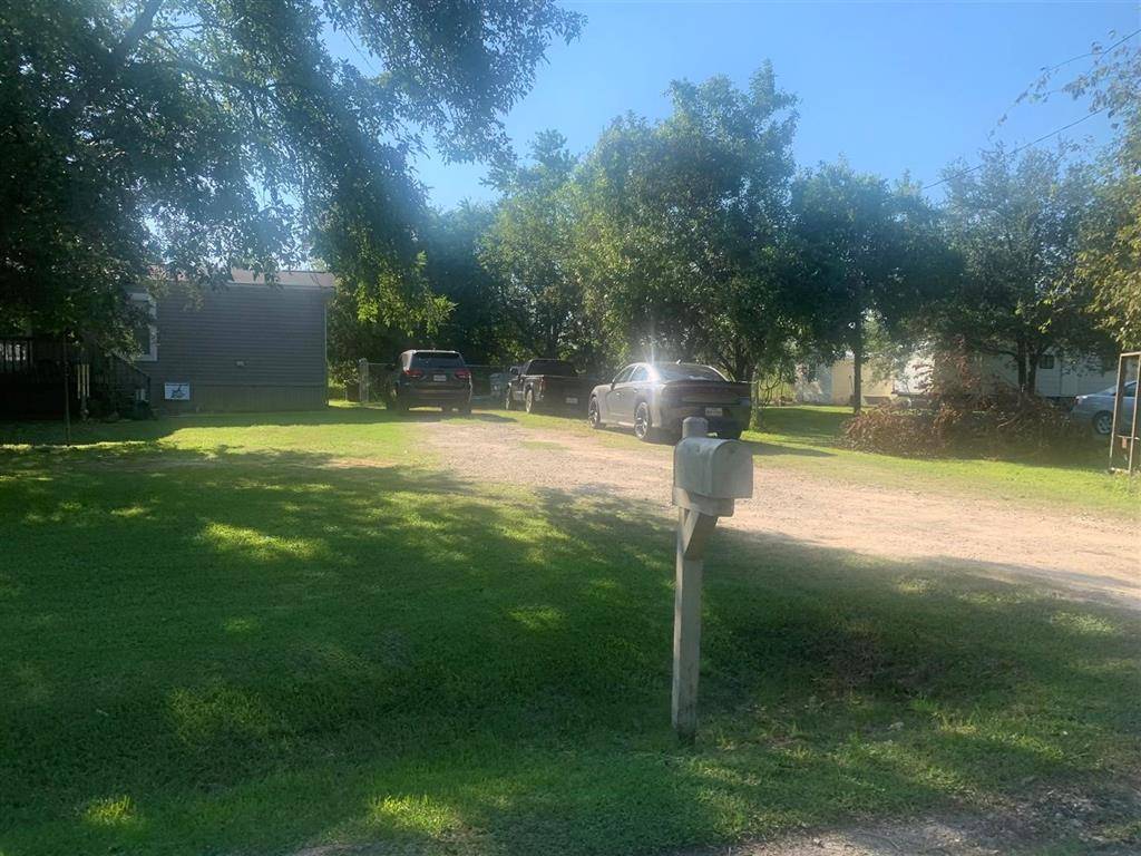 Rosharon, TX 77583,4422 County Road 888