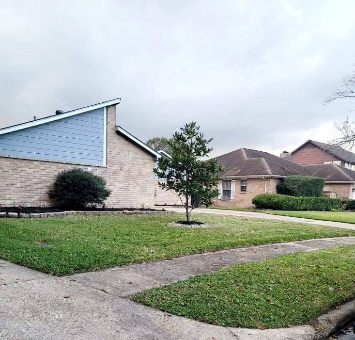 Houston, TX 77088,8607 Chestnut Forest DR