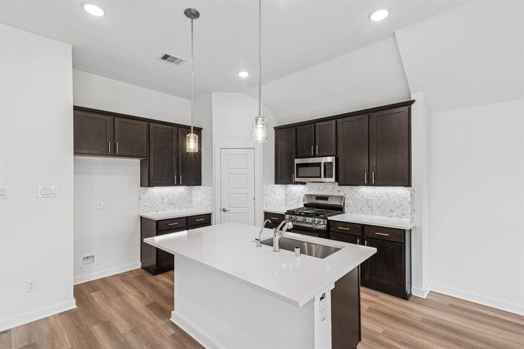 La Marque, TX 77563,26143 Ethereal RD