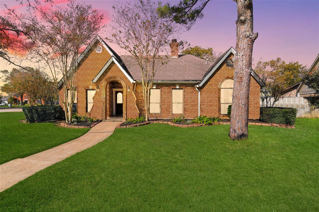 Friendswood, TX 77546,1110 Twin Oaks ST