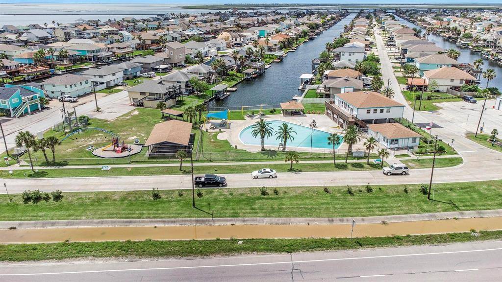 Bayou Vista, TX 77563,264 Barracuda ST