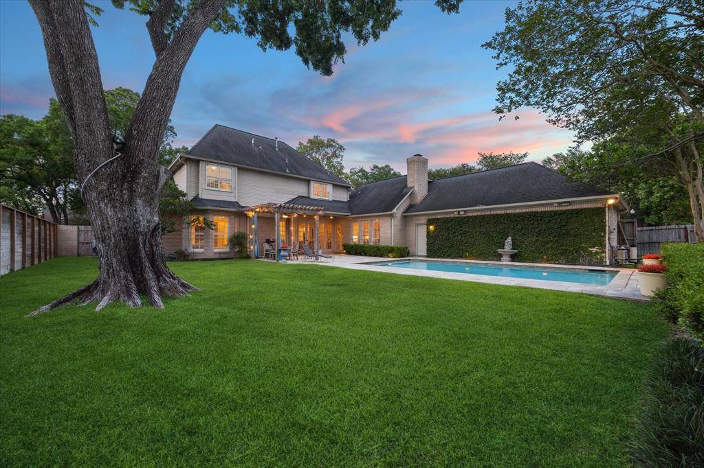 Spring Valley Village, TX 77055,11 Wild Oak CIR