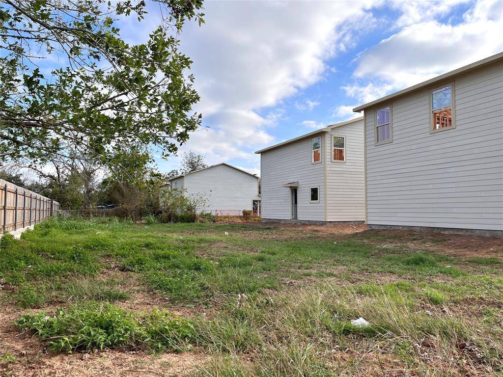 Sweeny, TX 77480,312 N Orange ST