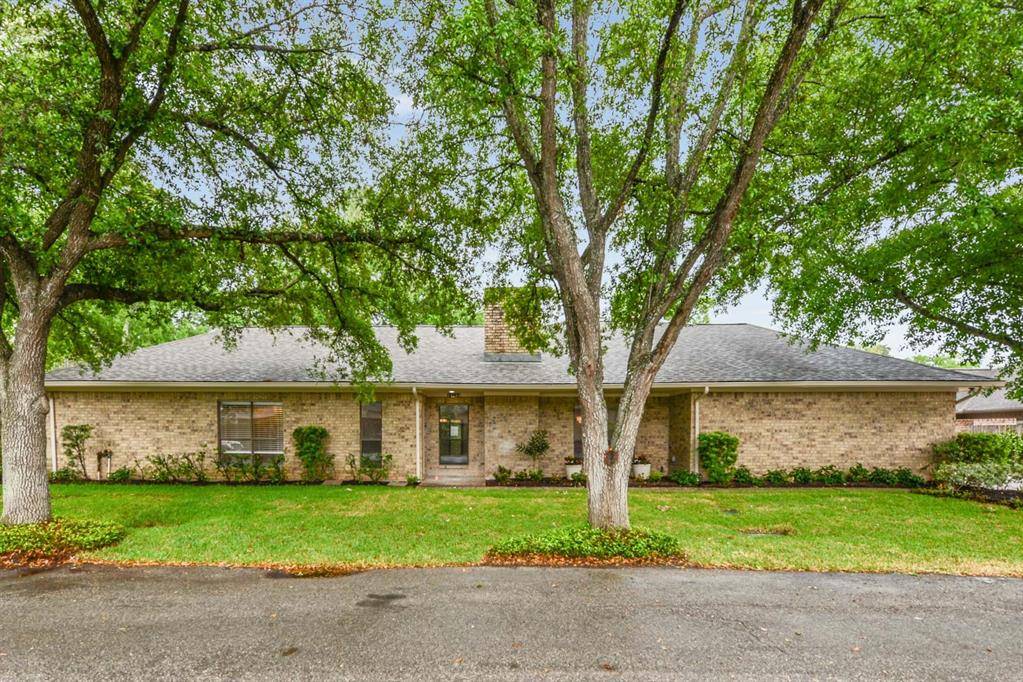 Houston, TX 77079,14133 Bluebird LN