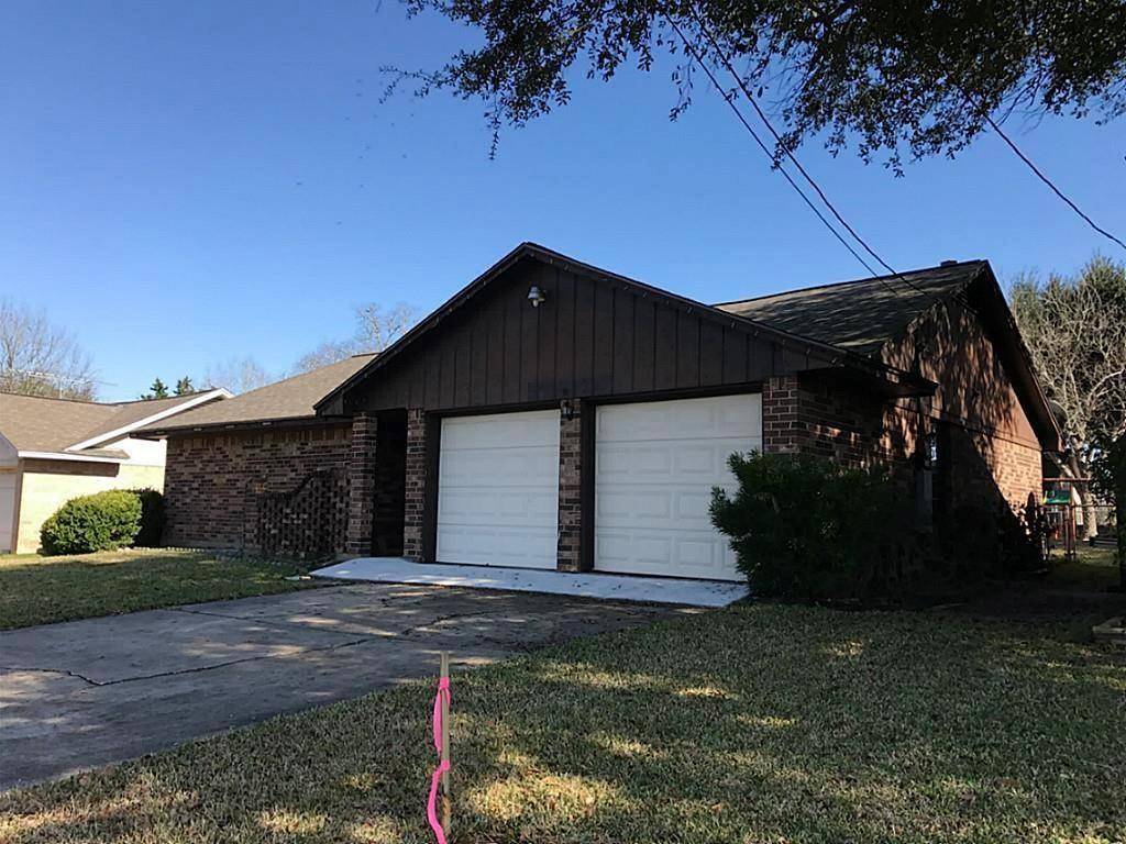 Bellville, TX 77418,423 N Meinecke ST