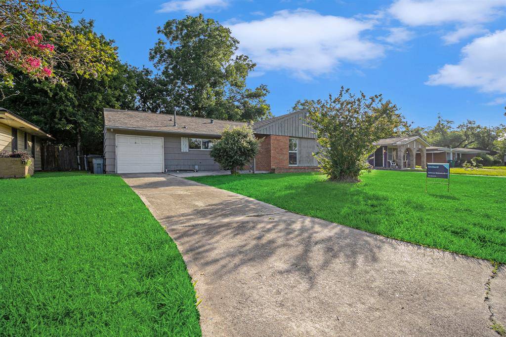 Houston, TX 77033,5715 Willow Glen DR