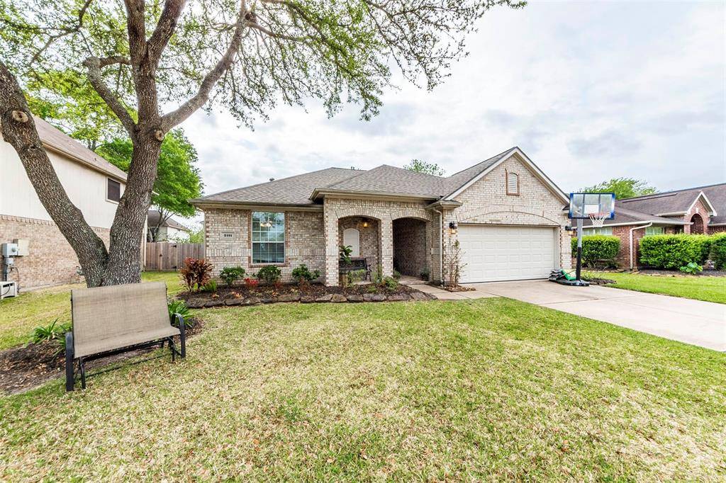 League City, TX 77573,5111 Rainflower CIR S